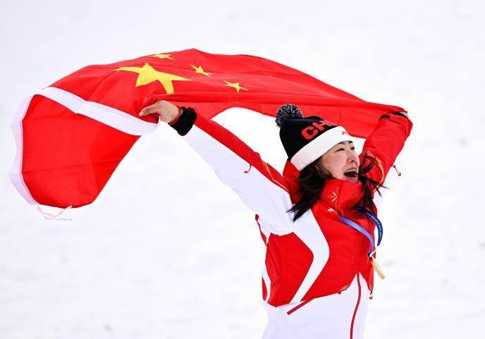  ZOI 2026: Kineskinja odbranila olimpijsko zlato u akrobatskim skokovima 