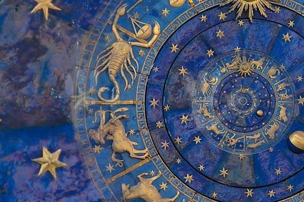  Neočekivani favorit: Ovo je najsrećniji znak Zodijaka u martu 2026, otkriva astrolog 