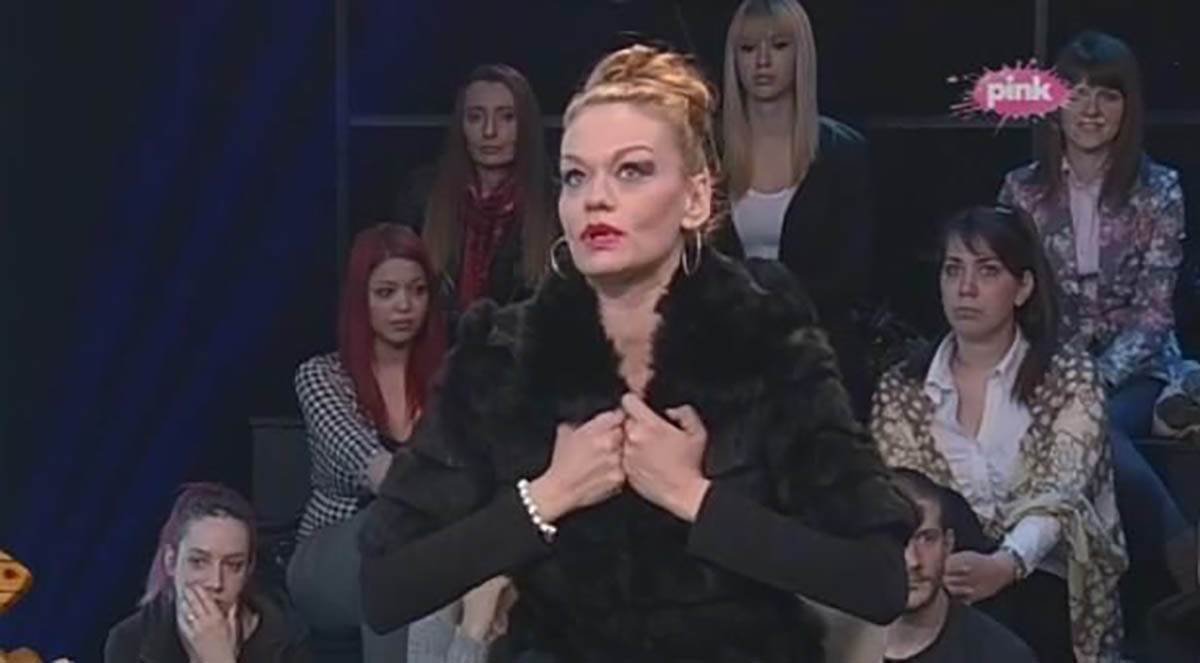  Pjevačica Lune preživela stravično nasilje od bivšeg muža 