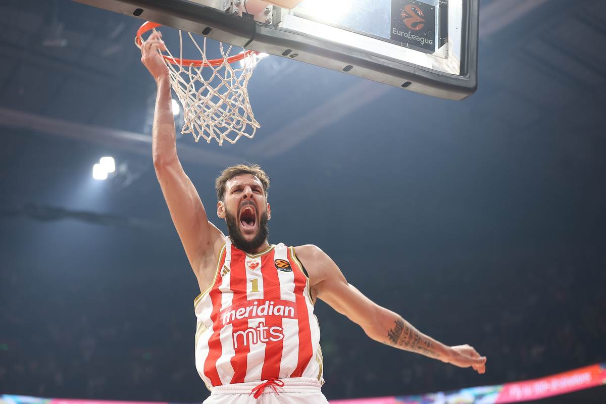  Zvezda potvrdila odlazak centra: "Ide u Tursku da skuplja minute" 