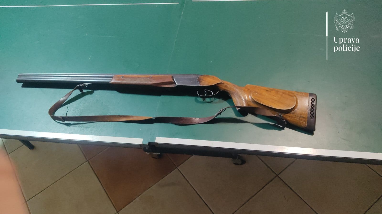 Uhapšen Podgoričanin zbog sumnje da je ustrijelio dva psa, policija pronašla i ilegalno oružje  