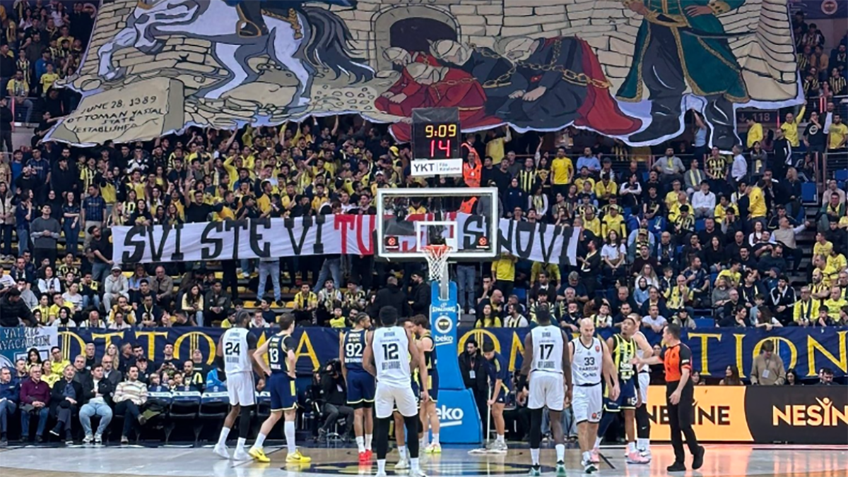  Evroliga kaznila Fenerbahče zbog transparenta protiv Partizana: Na listi sankcionisanih i Crvena zvezda 