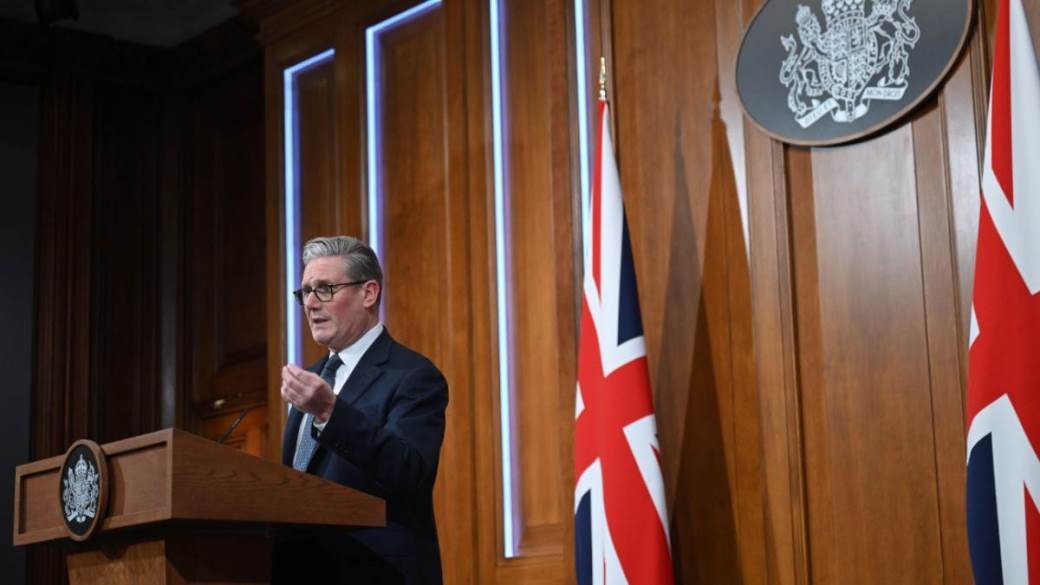  Britanski mediji: Starmer razmatra odlazak sa čela Laburista, oglasio se i Tramp 