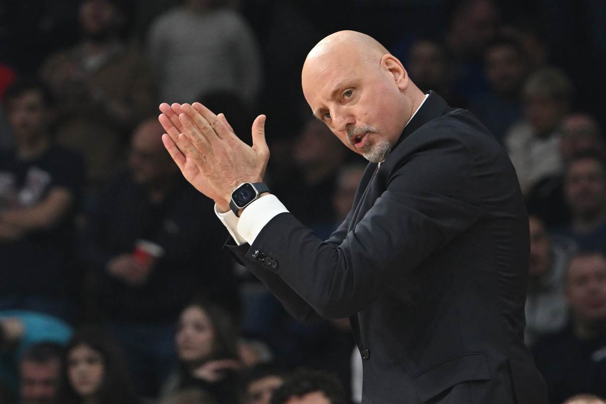  Saša Obradović oprezan pred meč Zvezde u ABA ligi 
