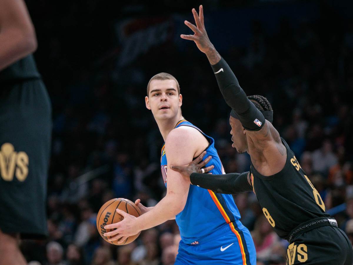  Nikola Topić dominira u plavom dresu 