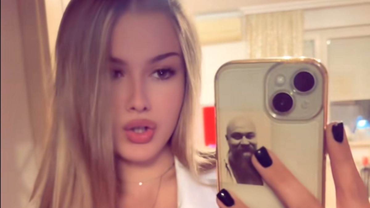  Luisova ćerka izrasla u pravu ljepoticu: Imala samo 2 godine kad je pjevač tragično stradao, evo je  