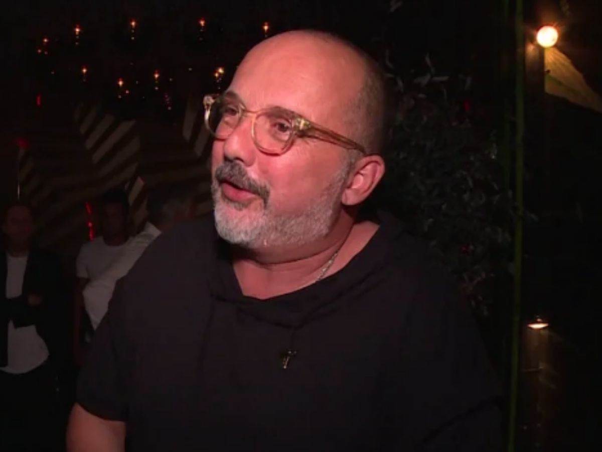  Toni Cetinski ne odustaje i opet pravi haos: Podelio nepostojeći tekst o "logoru" u Novom Sadu 