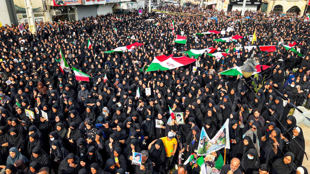  "Tramp otvorio Pandorinu kutiju haosa": Stručnjaci upozorili da Iran klizi ka "zombi državi", evo št 