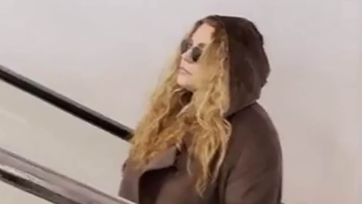  Indira Radić se zakamuflirala na dolasku u Beograd 