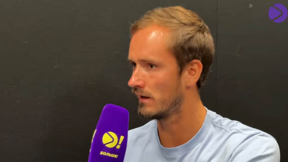  Bolno priznanje Danila Medvedeva 