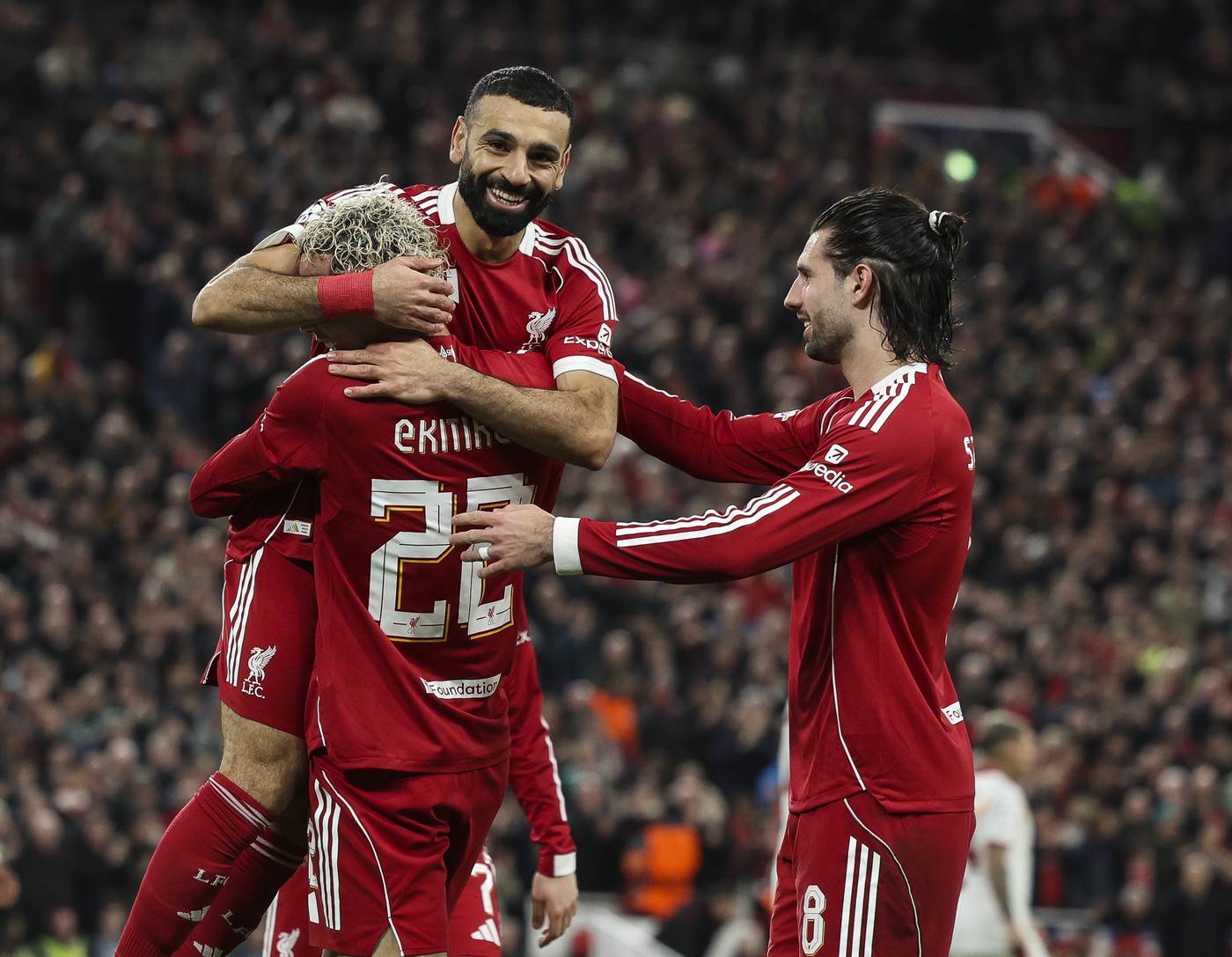  Liverpul pregazio Galatasaraj i otišao u četvrtfinale, Barselona demolirala Njukasl! 