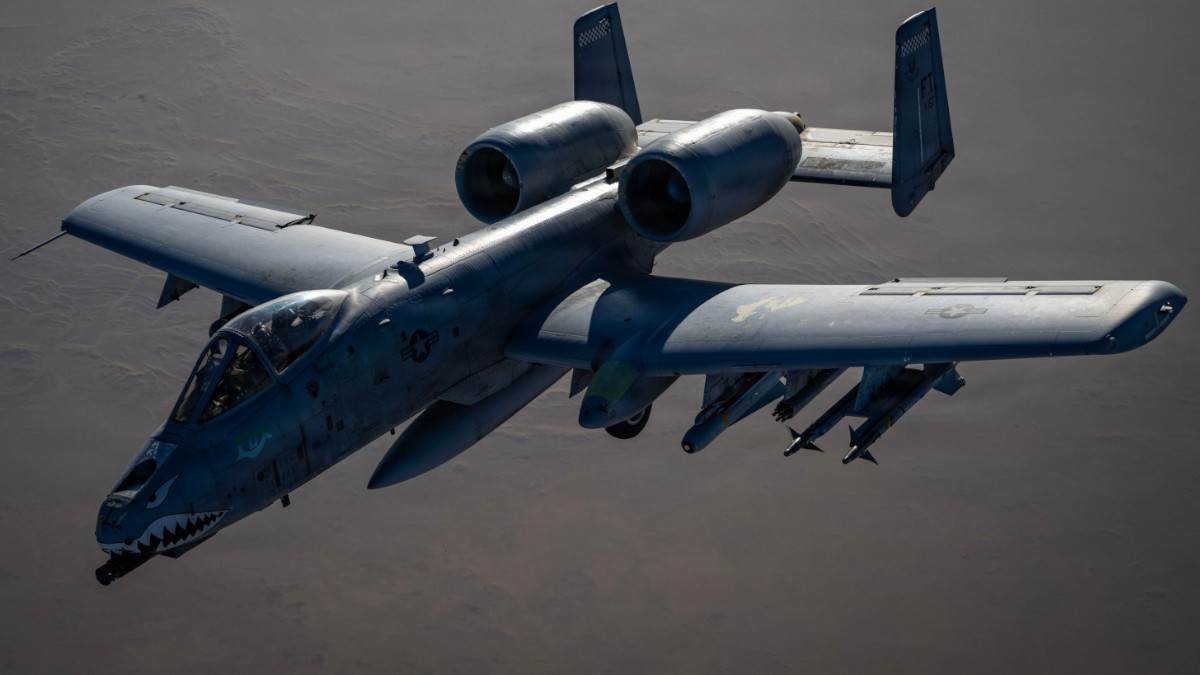  Legendarni avion preuzima ključnu ulogu u ratu: Vrhunski predator na nebu - uđe u centar borbe i sve 