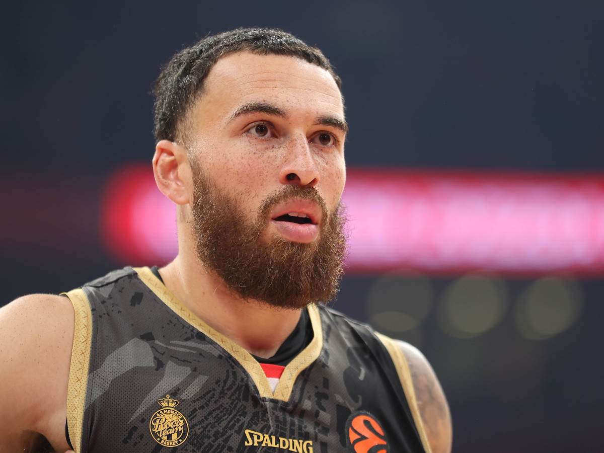  Majk Džejms ima novi klub? 