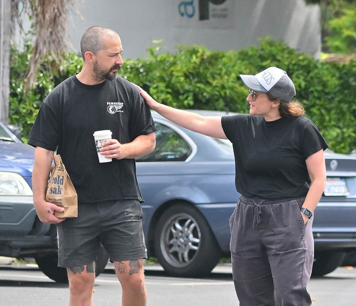  Šaja Labaf vikao na nepoznatu ženu nasred ulice 