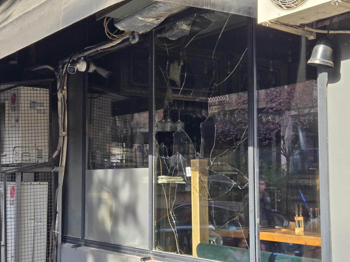  Ko i zbog čega pali lokale u Beogradu? Bačena bomba na kafić i fitnes centar, sumnja se da oni stoje 