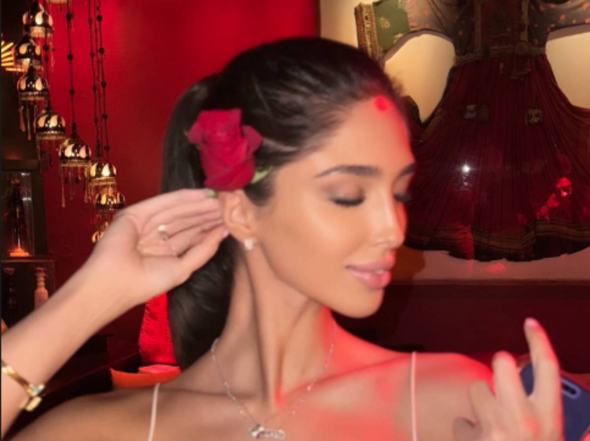  Đina Džinović nije proslavila sa Harisom Bajram, ali se ne odvaja od dečka 