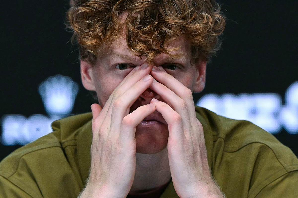  Legenda ne da Sineru da zataška skandal: "Na svijetu ima toliko trenera, a on je zaposlio njega" 