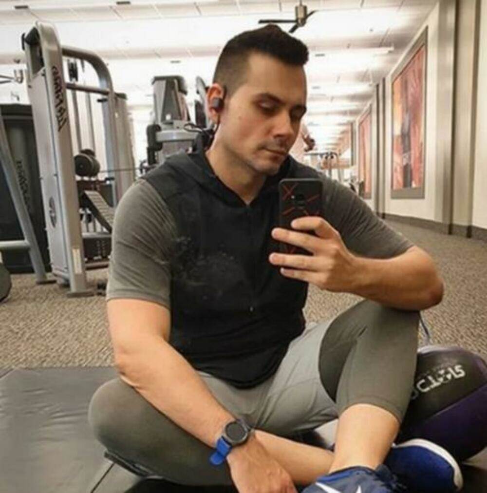  Pjevač se povukao na vrhuncu slave, pa raskrinkao estradu 