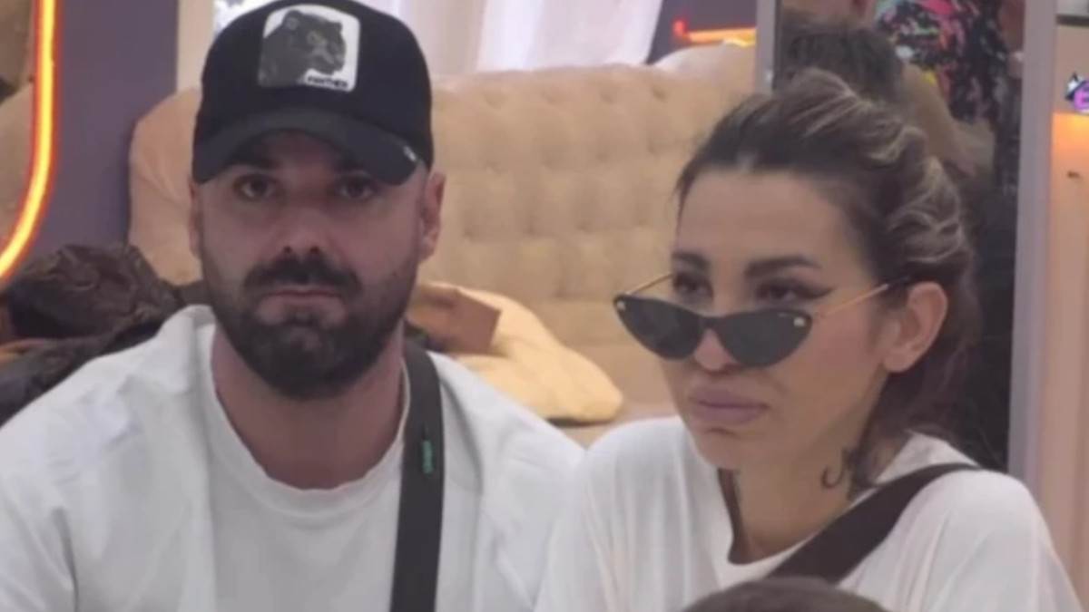  Anelin bivši potrošio brdo para nju, pa joj se svetio, isplivale mračne tajne 