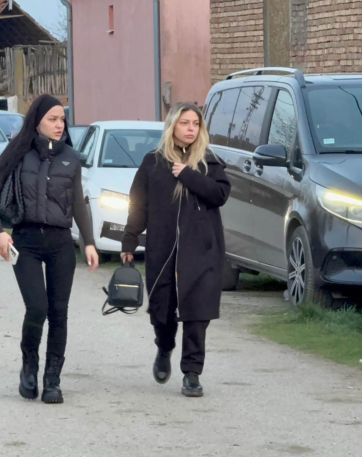  Kad se udavala promijenila ime umjesto prezimena: Pevačica se razvela u tajnosti, a ovo je razlog za 