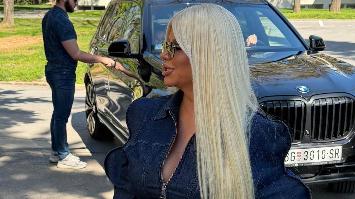  Eksplicitna poruka završila na Internetu: Dara Bubamara prvi put u javnosti nakon skandala s intimnim snimkom 