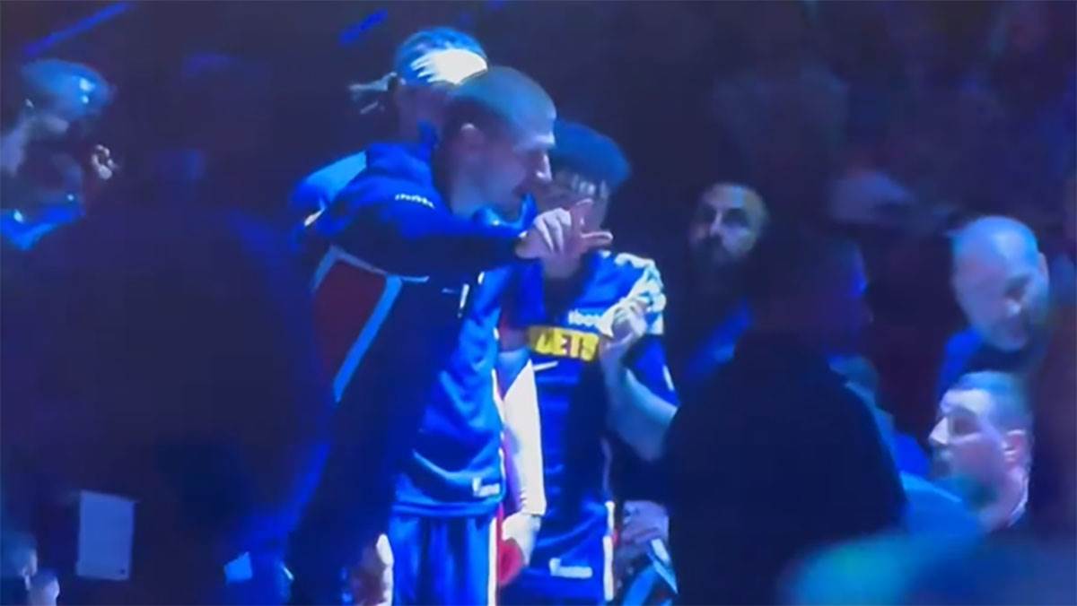  Jokić vikao na saigrače na tajm-autu: Nije mogao da vjeruje šta rade, preuzeo ulogu trenera u Denver 