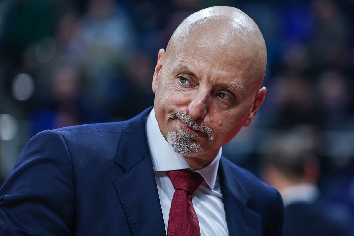  Saša Obradović pred ključne mečeve Crvene zvezde u Evroligi 