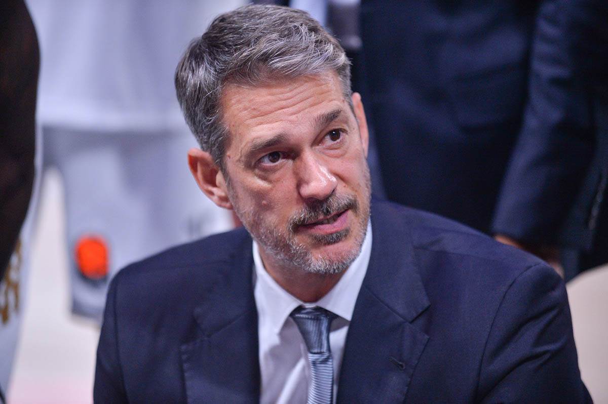  Dubai otpušta trenera 