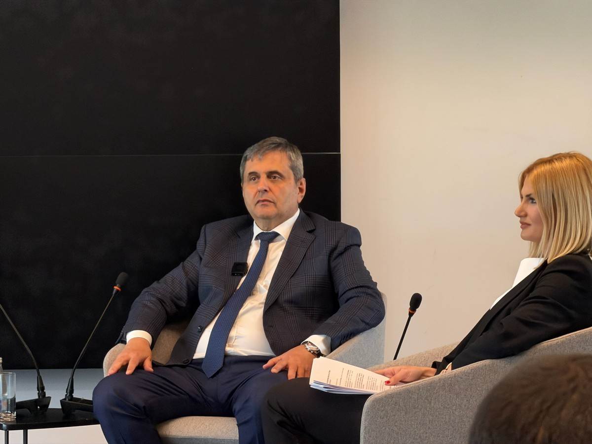  Radunović: Prvi blok Veljeg brda za 1.000 eura po kvadratu, zabrana prodaje stanova vjerovatno 20 godina
 