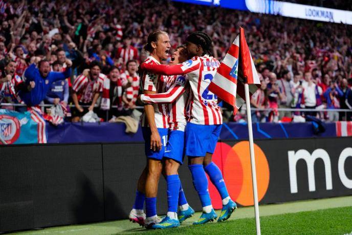  ATLETIKO POSLE POTPUNE LUDNICE I HAOSA U POLUFINALU LIGE ŠAMPIONA: Barselona eliminisana, PSŽ utišao Enfild! 