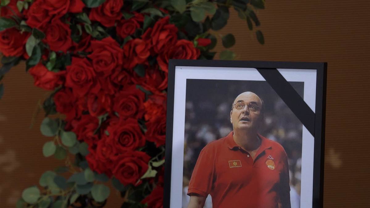  Dirljiva komemoracija Dušku Vujoševiću u Podgorici   