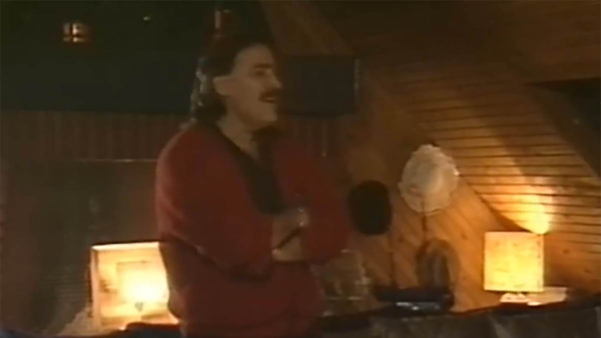  Pričali da jedva spaja kraj s krajem, penzija mu 49.000 dinara: Pjevač oštro reagovao zbog poziva da 