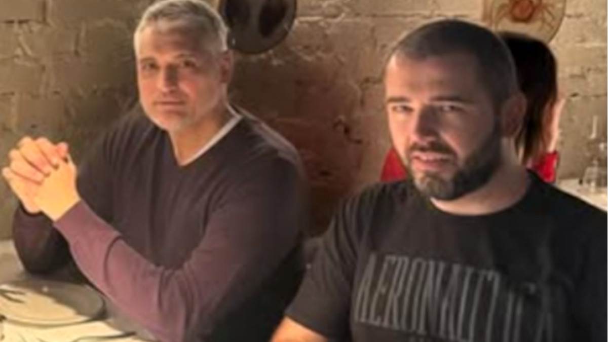  Aca Kos se pohvalio Roleksom: Čedin prijatelj dobio skupocjen poklon pa sve podijelio javno 