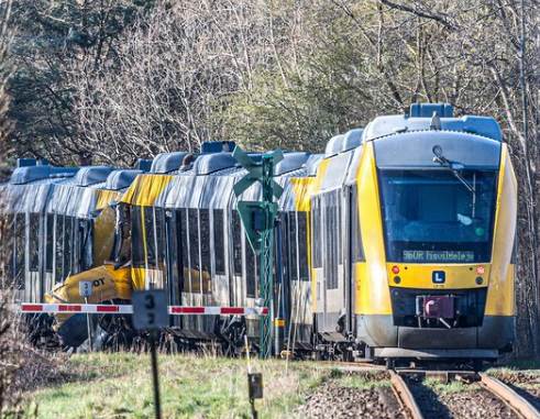  Povrijeđeni hitno prebačeni helikopterima u bolnice 