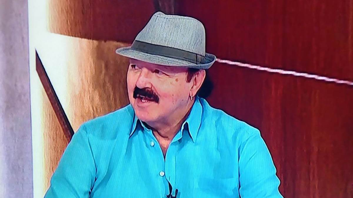  Haris Džinović otkrio da li bi zabranio Jakovu Jozinoviću da pjeva njegove pjesme: Evo kako živi nak 