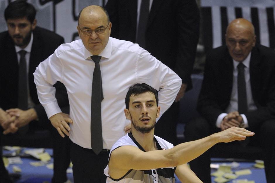  Vujošević: Odoh i ja malo na taj zapad... 