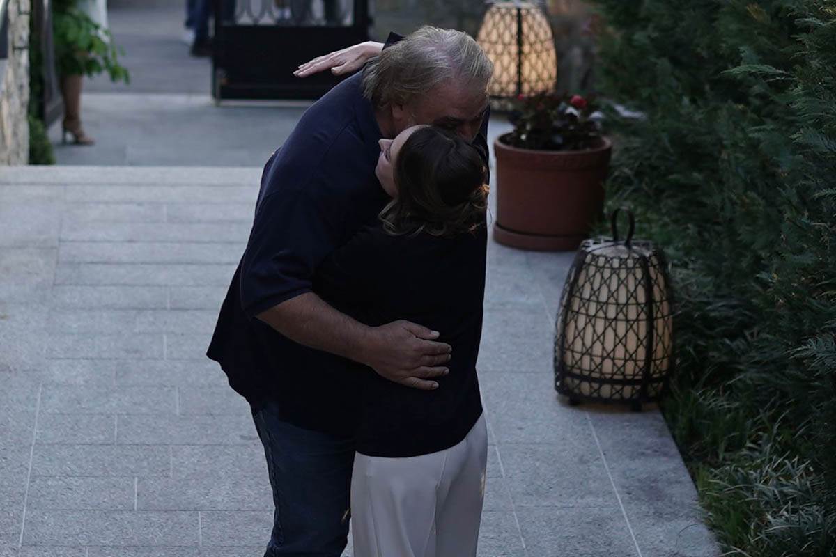  Boba Živojinović zagrlio nju umjesto Lepe Brene 