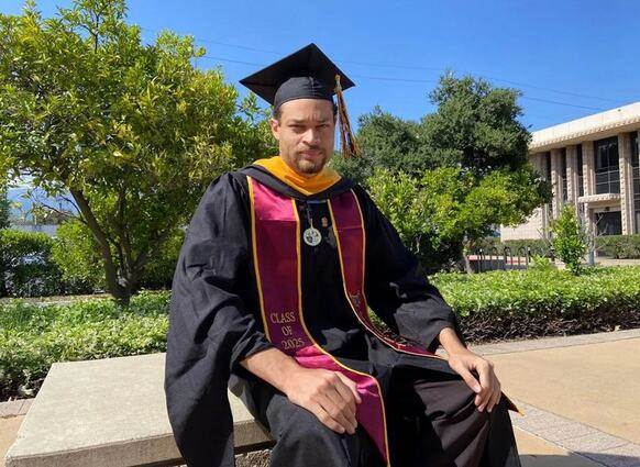  ATENTATOR NA TRAMPA IZVEDEN PRED SUD: Optužen za pokušaj ubistva predsjednika SAD
 