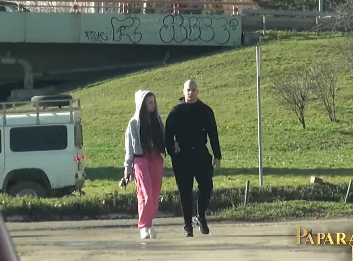  Osam godina stariji od nje i radi u policiji: Kako izgleda dečko s kojim je raskinula Breskvica? 