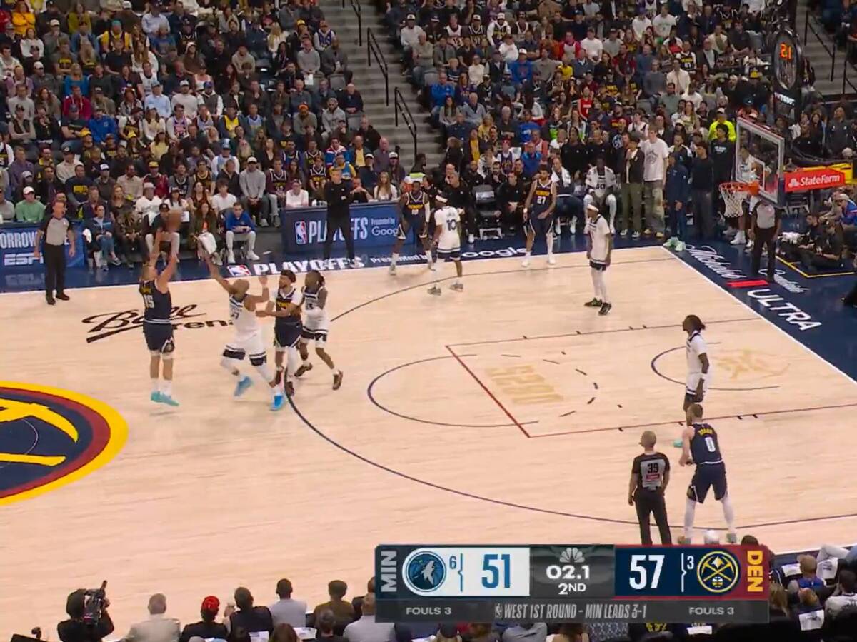  Nemoguća trojka Nikole Jokića: Sa devet metara preko najdužih ruku NBA lige, ovo je ludilo 