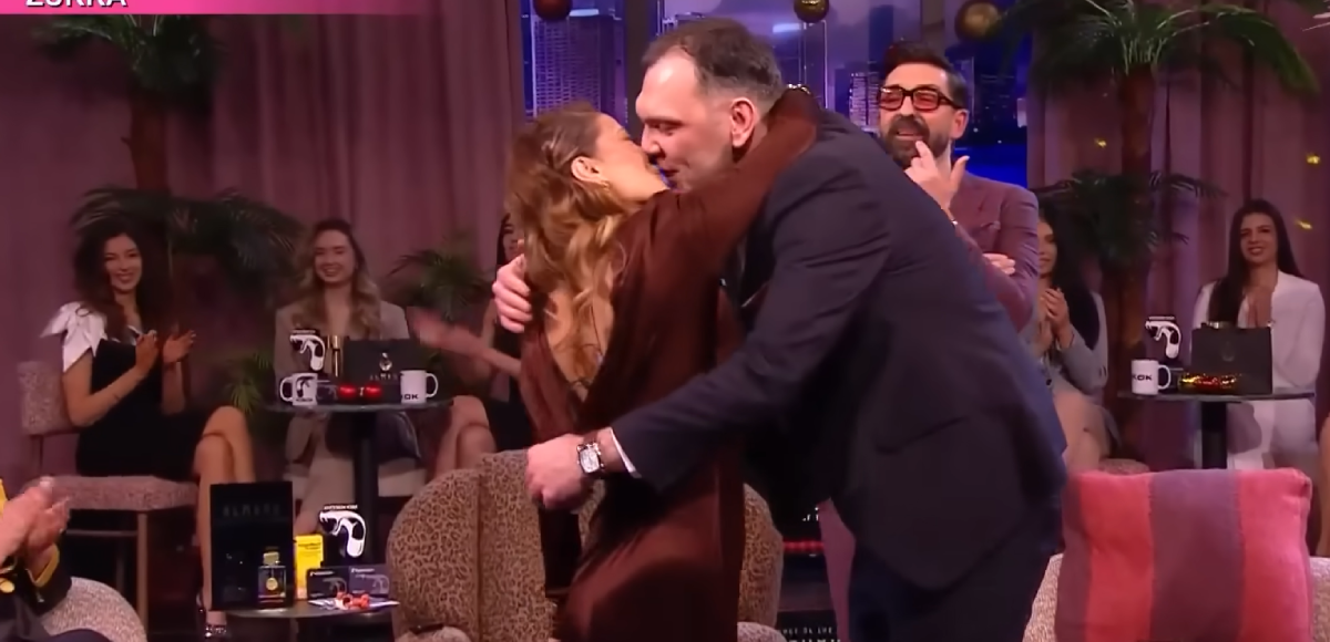  Udaje se Mina Kostić 