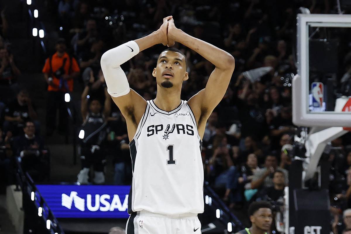  Sačuvali su Jokića, a Vembiju ništa ne mogu: Ovaj dečko je "vanzemaljac" NBA lige 