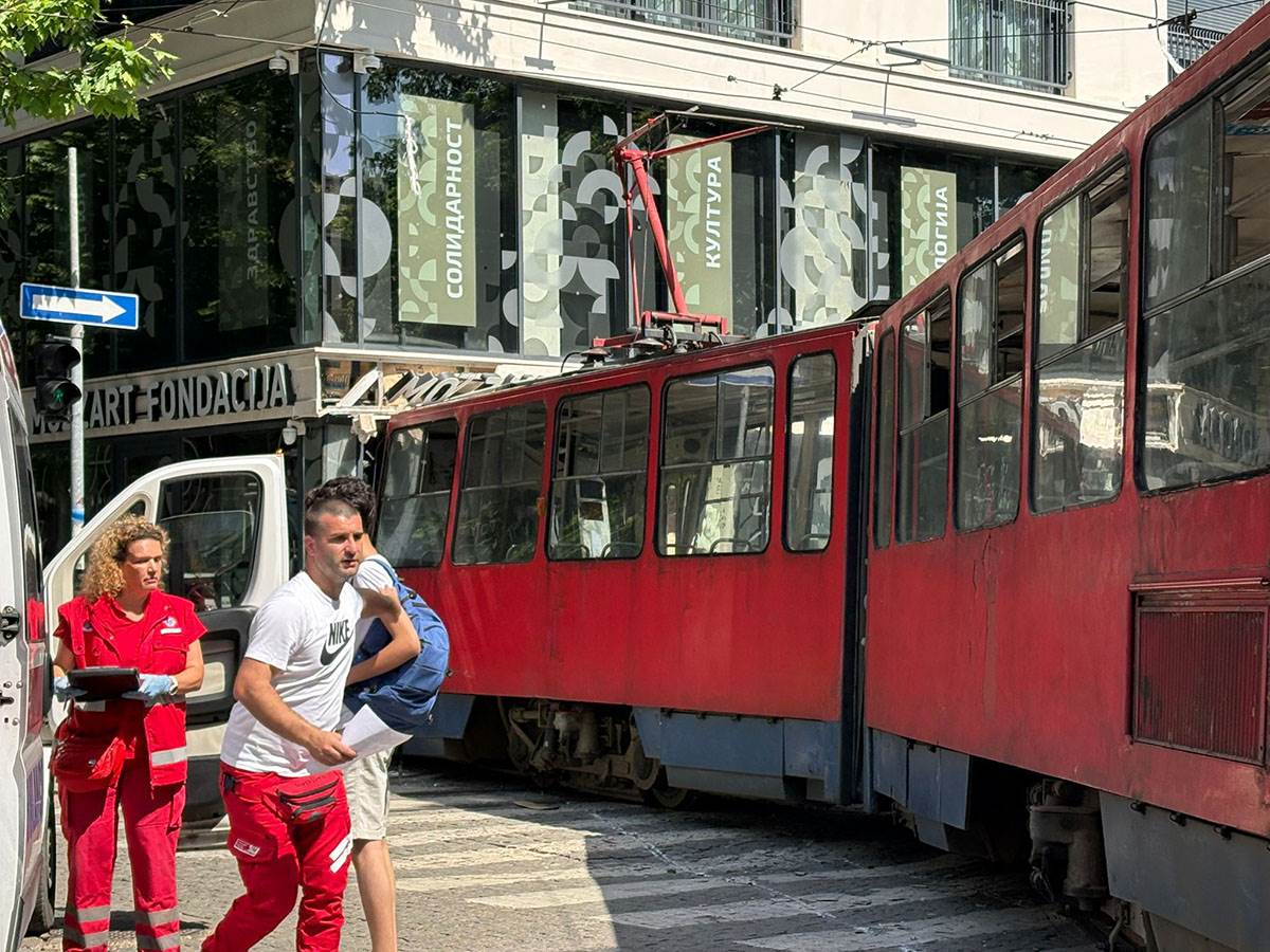  Prve fotografije i snimci haosa na Dorćolu 