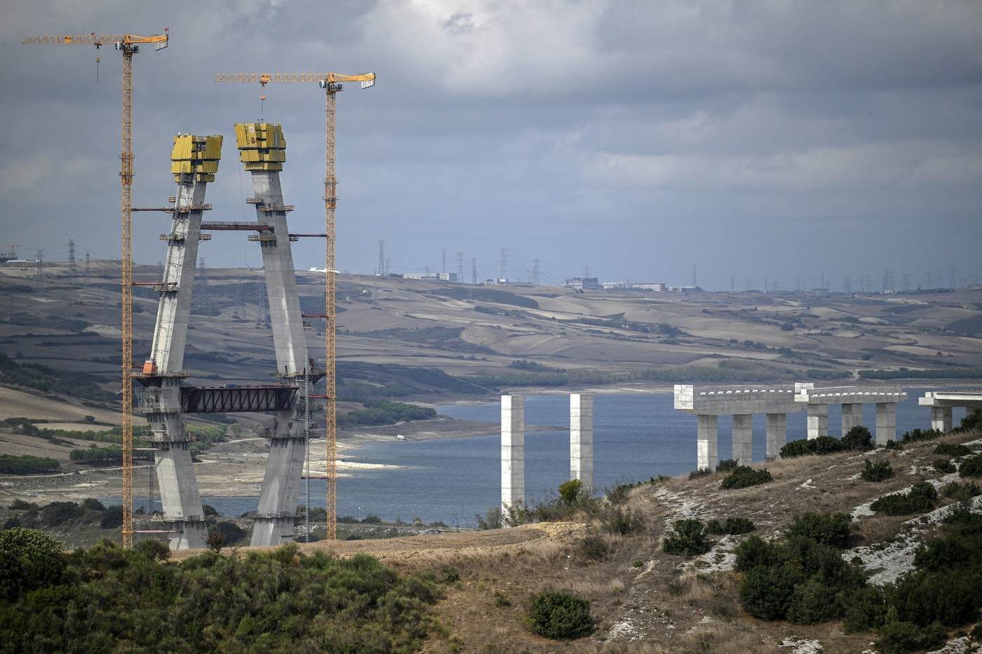  Erdoganov megaprojekat mijenja svjetsku trgovinu: Kanal vrijedan milijarde je još na čekanju zbog ek 