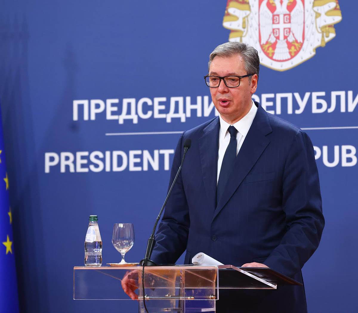  Vučić: Nisam razgovarao sa Mandićem dva-tri mjeseca, Srbi u Crnoj Gori da gledaju ko radi u njihovom interesu
 