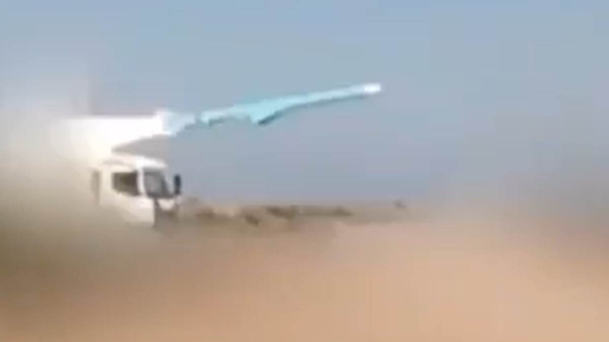  Iran ispalio rakete na američke ratne brodove u Omanskom zalivu 