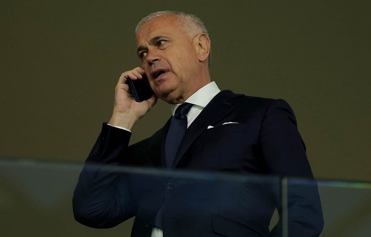 Terzić u ponoć završio novo pojačanje Zvezde: Digao ponudu i dobio Kristijana Balova 