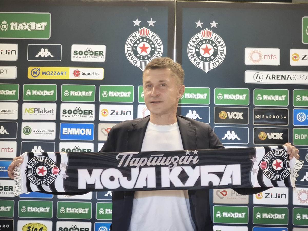  Saša Ilić se direktno obratio upravi: "Ja nisam došao kao legenda, već kao trener" 