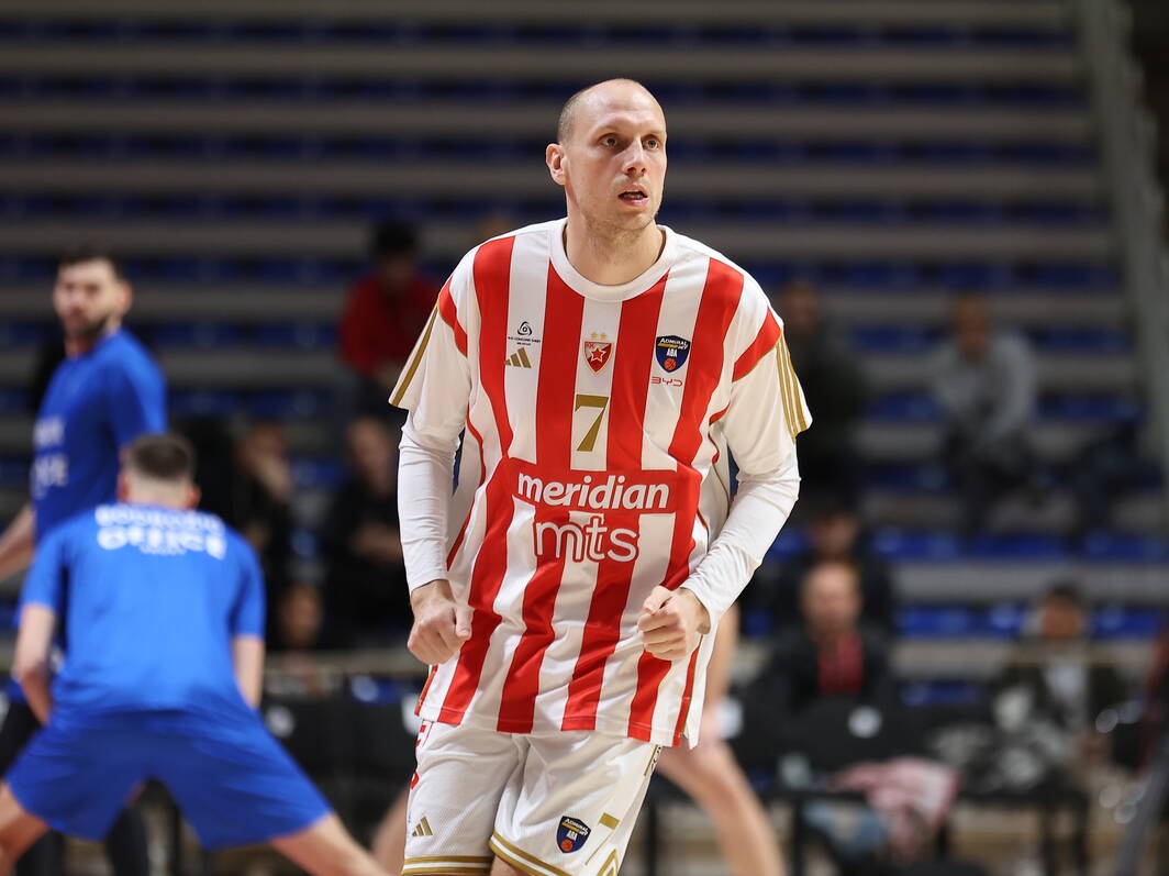  Dejan Davidovac ostaje u Crvenoj zvezdi: Otkriveni detalji novog ugovora 