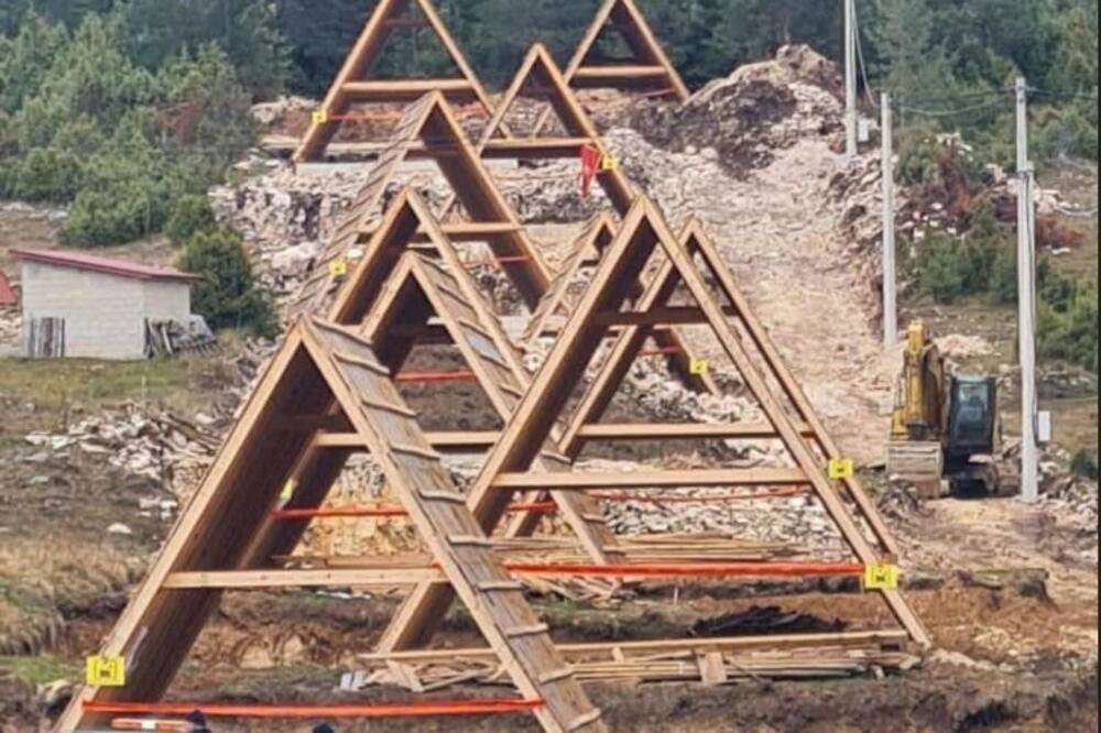  UP: Na Žabljaku nelegalno izgrađen 151 objekat, prijave protiv 60 osoba
 